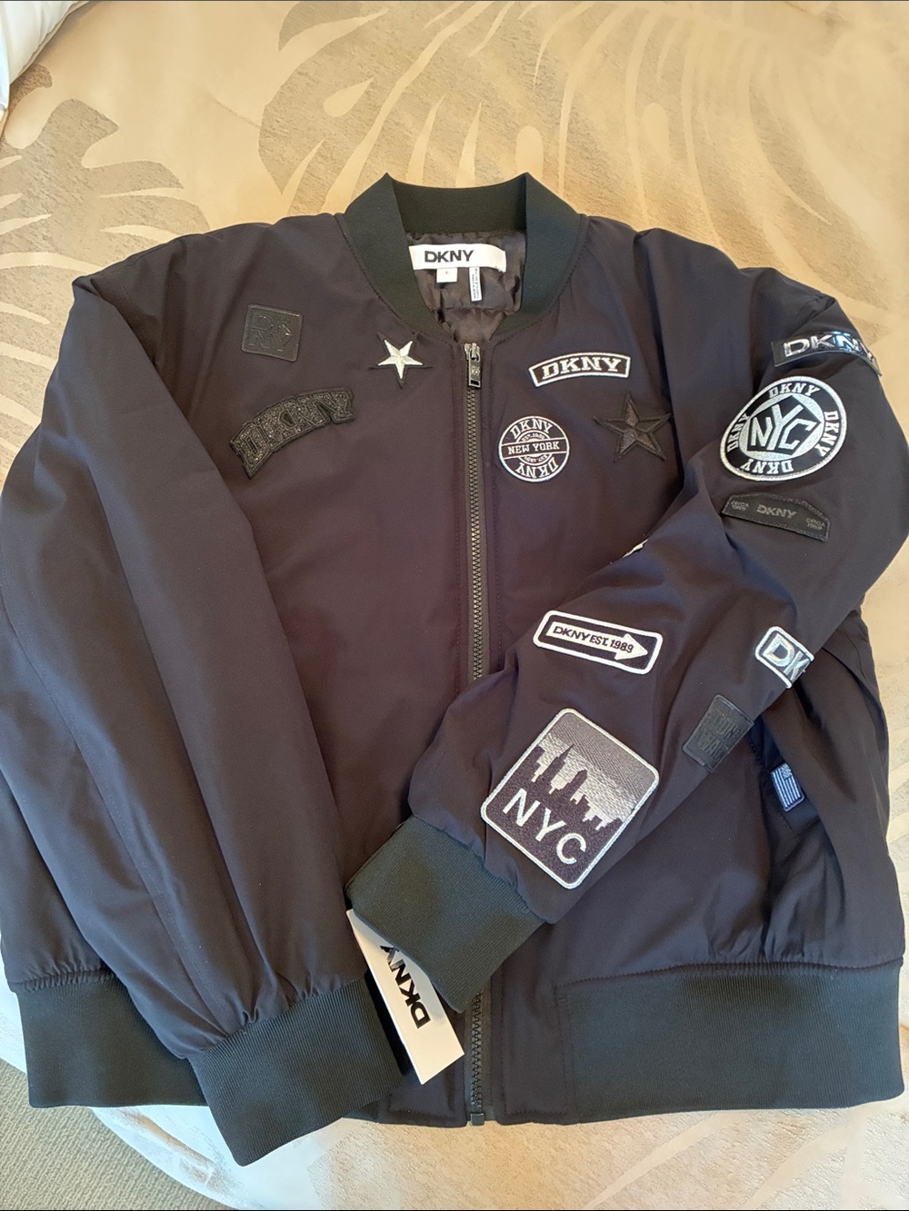 DKNY WOMENS PINS AND PATCHES BOMBER JACKET NWT L